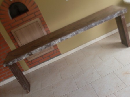 MESA EM IMBUIA
